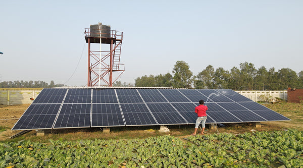 How to Clean Solar Panel System